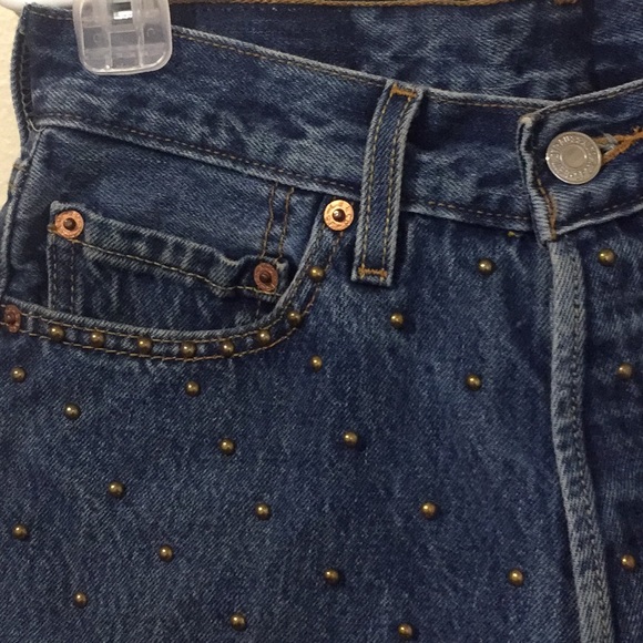 LEVIS DENIM SHORTS w/golden studs  w29L30 - Picture 8 of 16